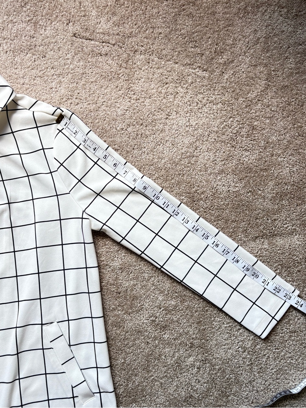 MELLODAY Black & Off White Plaid Long Trench Style Blazer - Picture 12 of 15